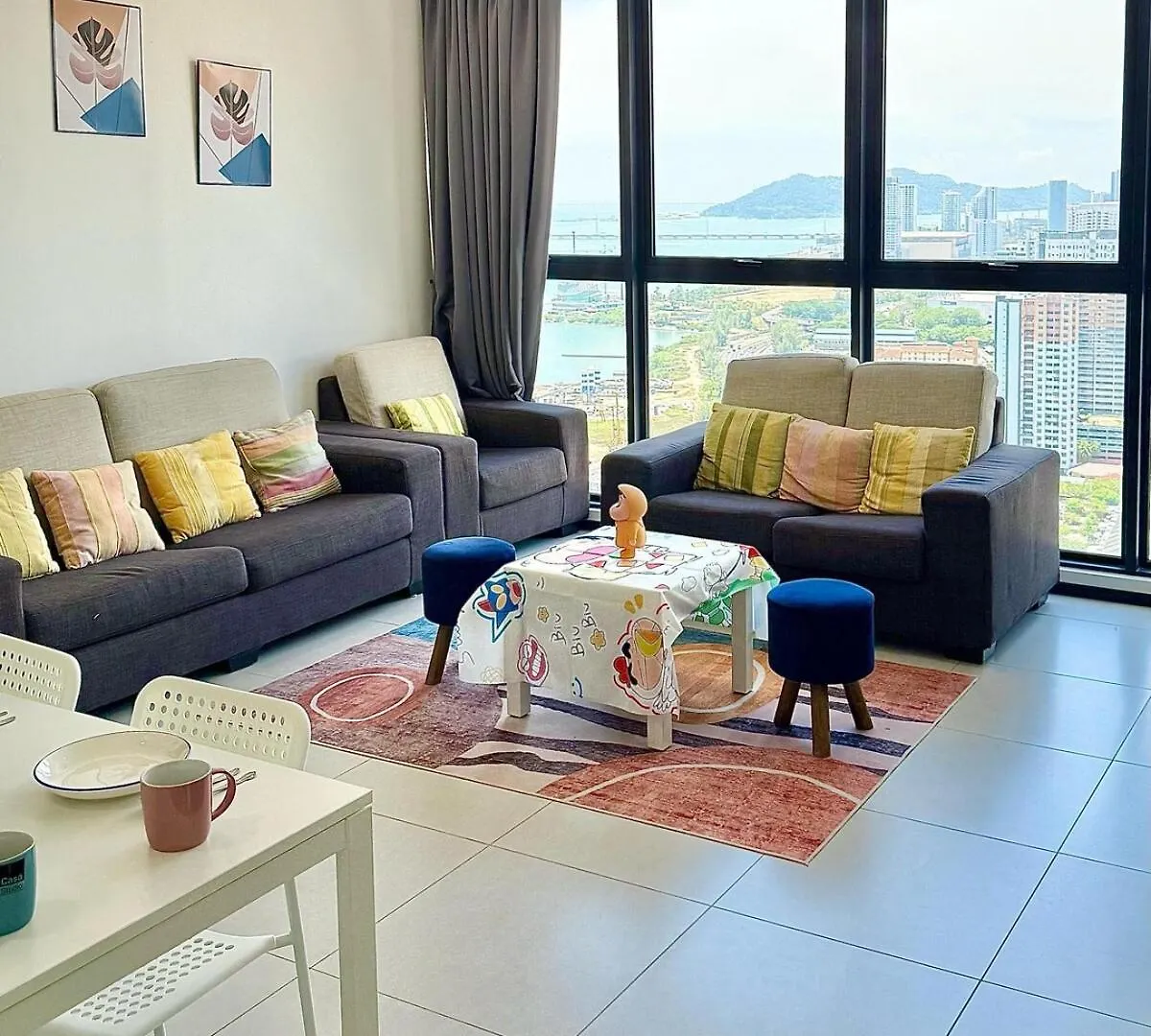 Crayon Shinchan 3R2B Seaview Suite George Town 0*,  Malezya
